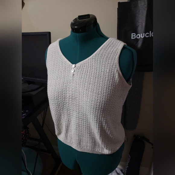 White Crochet Tank Top - Picture 1 of 4